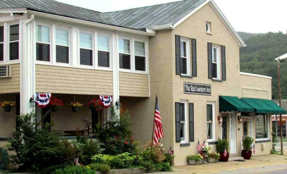 The Red Lantern Inn Low Moor Экстерьер фото