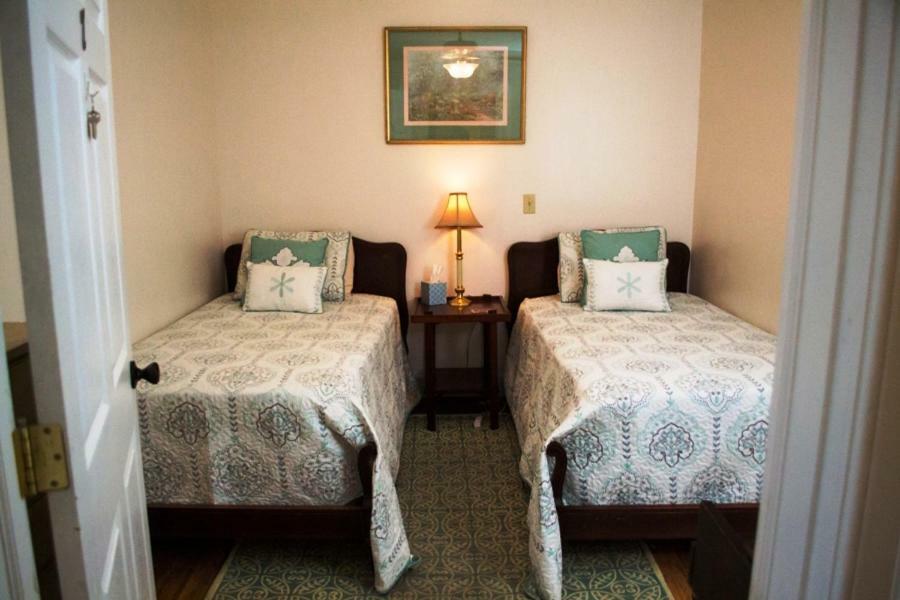 The Red Lantern Inn Low Moor Экстерьер фото
