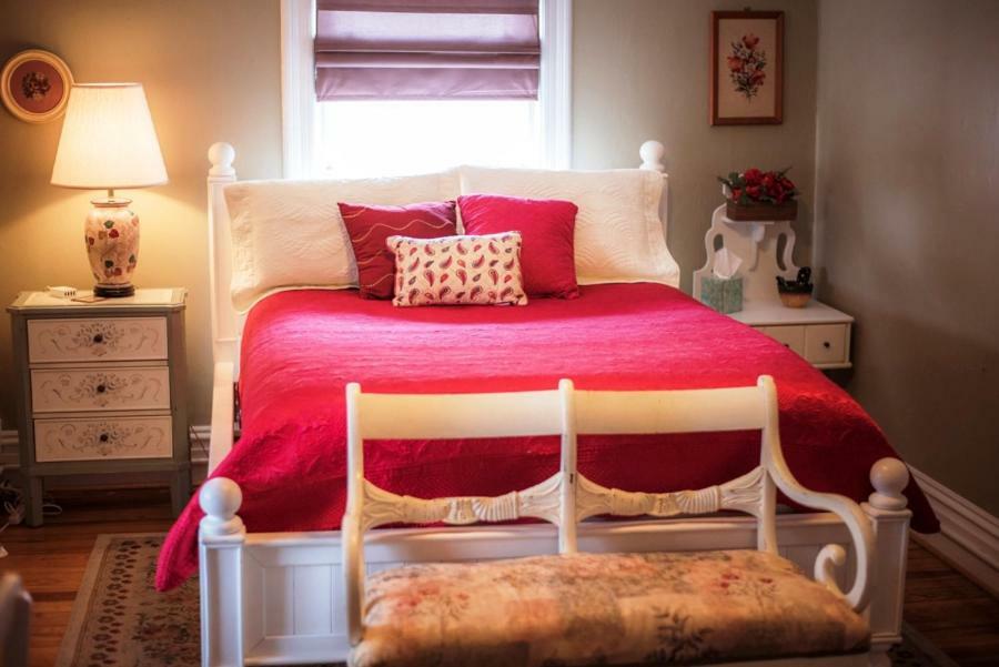 The Red Lantern Inn Low Moor Экстерьер фото